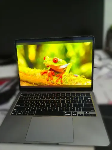 MacBook M2