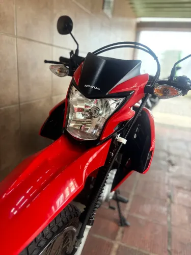 Bros 160 2024 sem detalhe algum