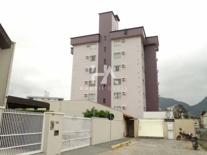 Apartamento para Alugar no Centro com 35 m² e 1 dormitório/quartos disponíveis