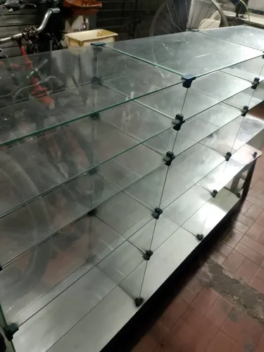 Balcão comercial de vidro