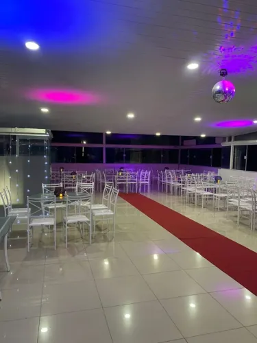 Espaço climatizado Com buffet e decoração 