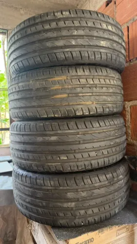 Jogo de Pneu marca Aptany Medida 205/40R17