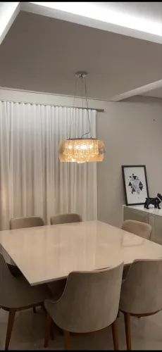 Mesa de jantar com 6 cadeiras