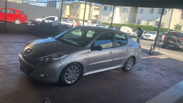 Peugeot 207 Sedan Passion XS 1.6 Flex 16V 4P 2010