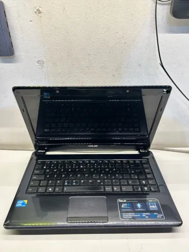 Notebook Asus Core i5 4GB RAM HD de 500GB Bateria Off