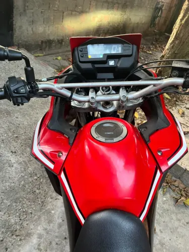 Disponível XRE300 abs