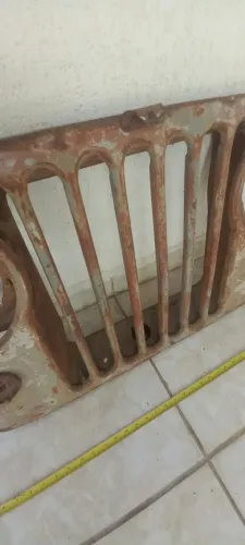 Grade Dianteira Frontal Jeep Willys CJ Original em Aço (Década de 50/60) - Para Restauro