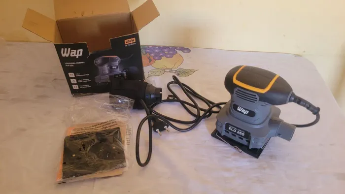 Lixadeira Orbital 127v Wap Elo 250 Com Coletor De Pó 250W