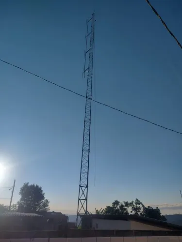 Vendo torre de rádio FM + transmissores