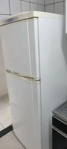 geladeira Duplex continental 470 litros em bom estado