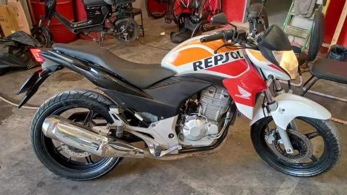 CB300 R Repsol