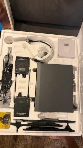 Sistema de Retorno Sem Fio Sennheiser ew 300 IEM G3 (Duplo)