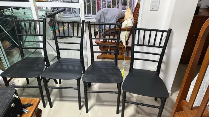 Cadeira em plástico resistente