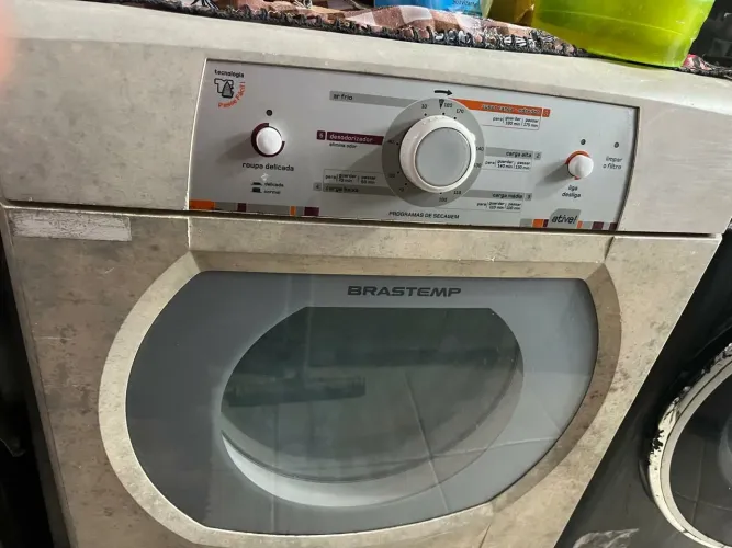 Secadora de roupas para conserto