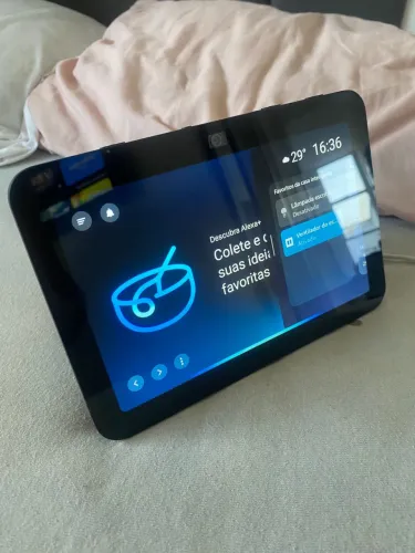Echo Show 8