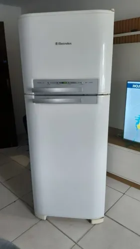 Geladeira Electrolux frost free lindíssima ENTREGO