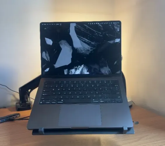 MacBook Pro 14'' M3 Pro (2023) - 36GB RAM - 512GB SSD | Bateria 92%