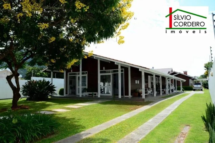Casa Loteamento Village I - Centro da Lagoa da Conceição