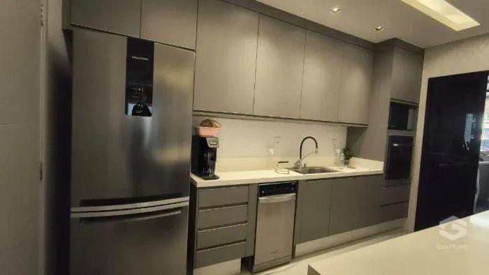 Apartamento com 3 dormitórios para alugar, 114 m² por R$ 8.074,00/mês - Jardim Aquárius -