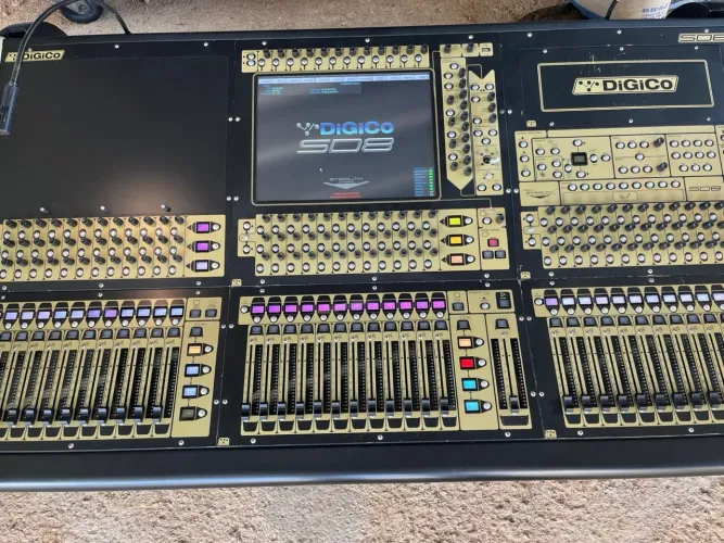 DIGICO SD8 MIXER MESA DIGITAL
