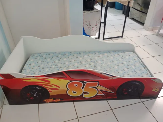 Vendo Cama Infantil Carro Macquen !!!!