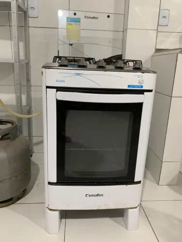 Fogão com mangueira e registro