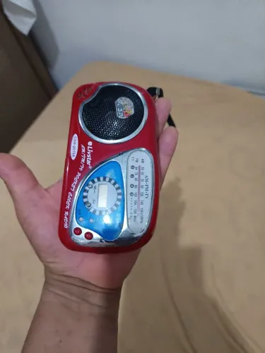 Radinho de pilhas AM/FM