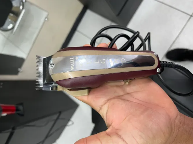 Magina legend Wahl com fio, estado de zero, muito nova. 