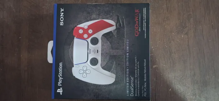DualSense God Of War 20 anos
