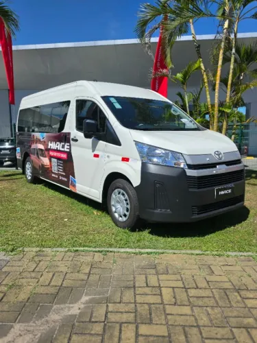 Toyota Hiace MINIBUS DX 2.8 TDI 16L AUT. 2026