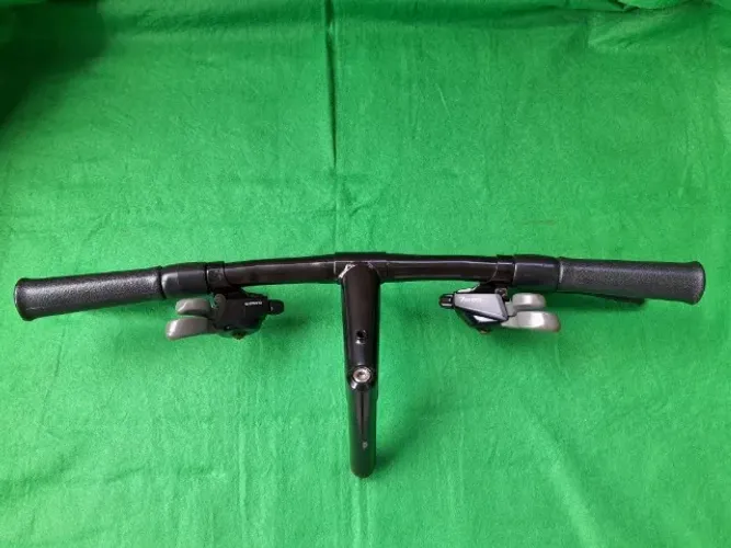 Cockpit Shimano 200GS (Mesa, Guidão, Manetes de Freios, Trocadores, Punhos)