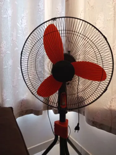 Ventilador de coluna Brisa