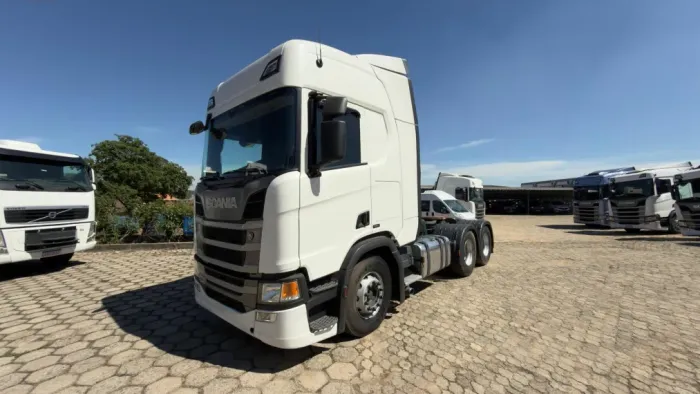 SCANIA R450 6X2 BRANCO