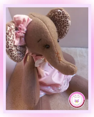 Elefantinha Carminha
