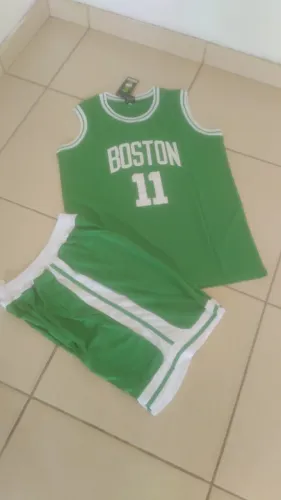 Conjunto de basquete ? y de futebol