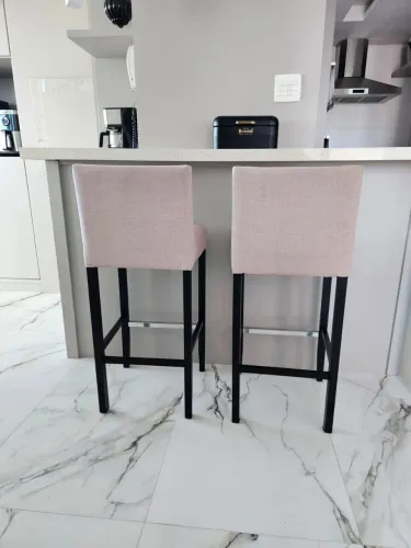 Banquetas em linho