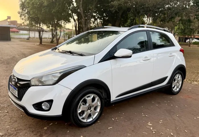 Hyundai HB20X Style 1.6 Flex 16V Aut. 2015