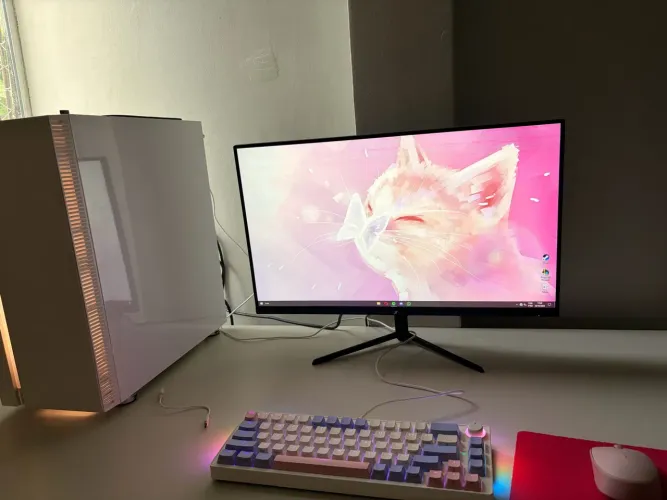 PC Gamer Ryzen 3 2200G + GTX 1050 Ti + SSD 500GB + Monitor 144Hz - R$ 1.300