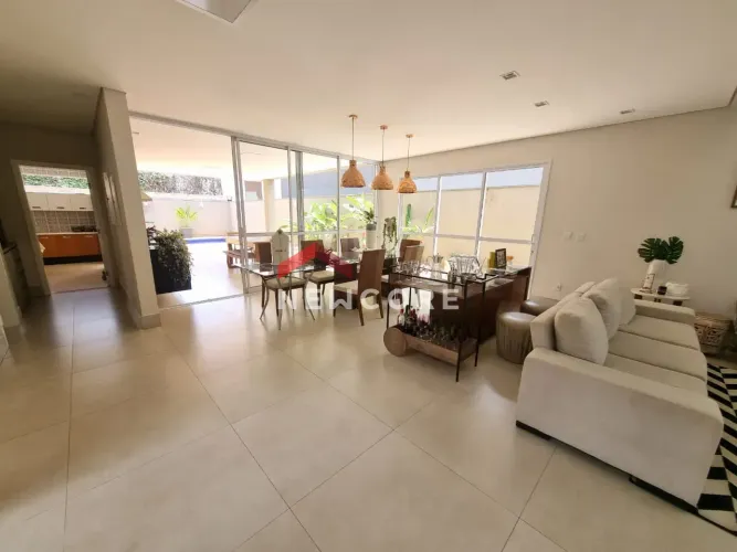 Casa de condomínio em Avenida Affonso José Aiello, 55 Quadra 6 - Vila Aviação - Bauru/SP
