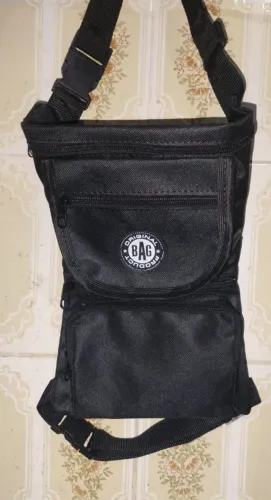 Bolsa de perna com cinco bolsos