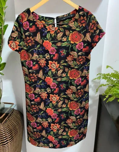 Vestido Zara P/ veste M 