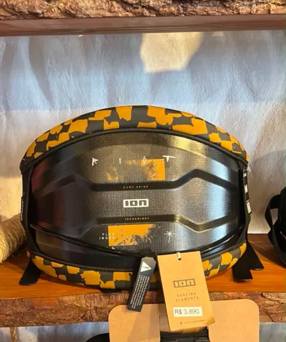 Vendo trapézio íon/ kitesurf