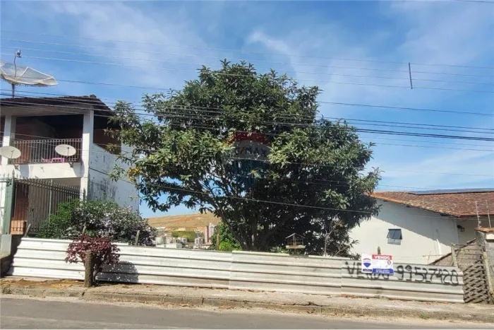 Ótimo terreno de 322m² no bairro Bom Pastor!!