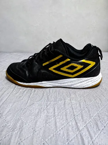 Umbro Pro 5