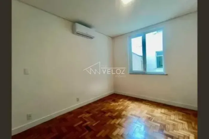 Apartamento - / Residencial / Leblon