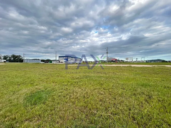 Terreno Hangar de 911,79m² à venda no Aeropark em São José