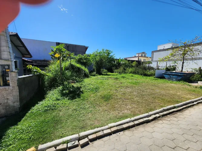 Vendo 02 terrenos em Piçarras Santa Catarina