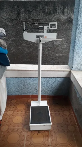 Balança corporal mecânica Welmy Hospitalar 150 kilo