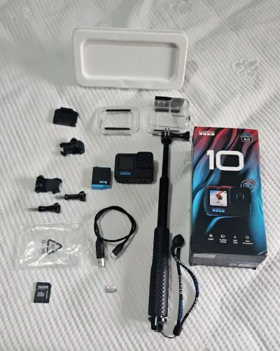 Gopro Hero 10 Black com acessórios - poucas vezes usada