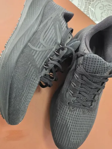 Tênis  Nike num 7.5 us novíssimo